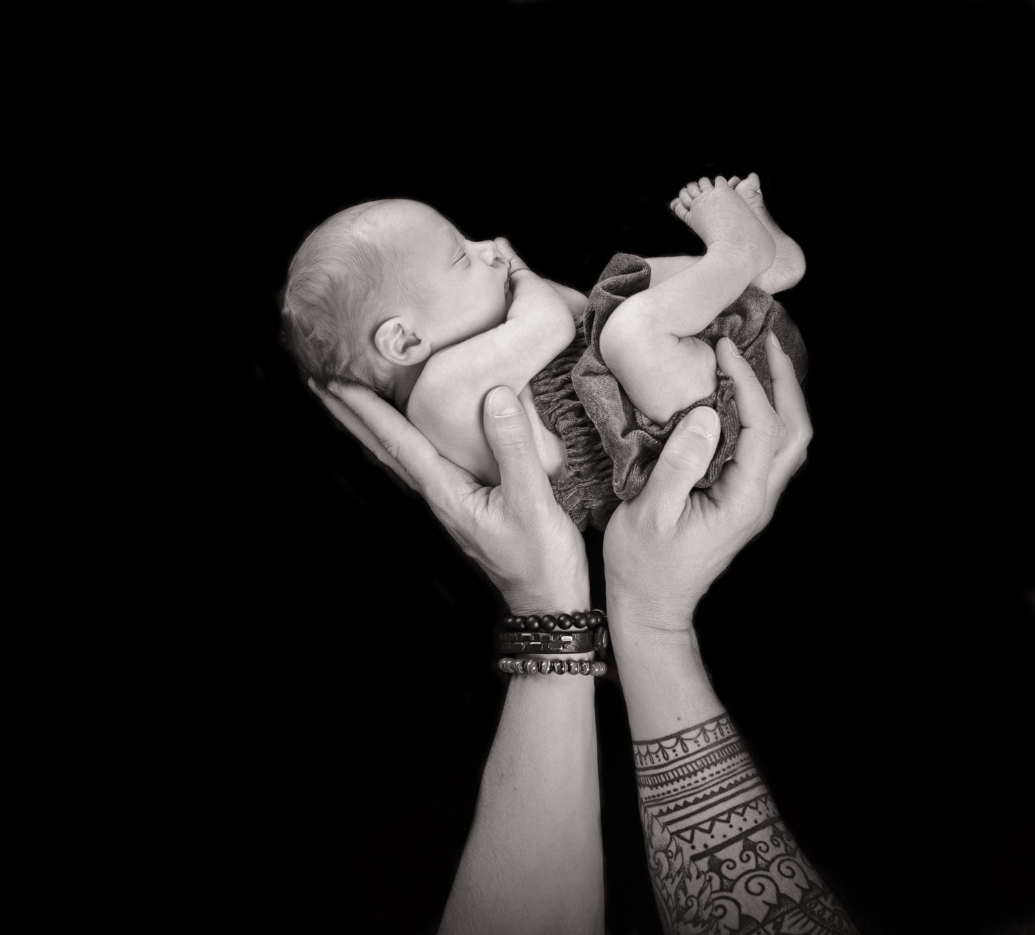 Traumkind Fotos Essen Newbornshooting 3 scaled - Babyfotos