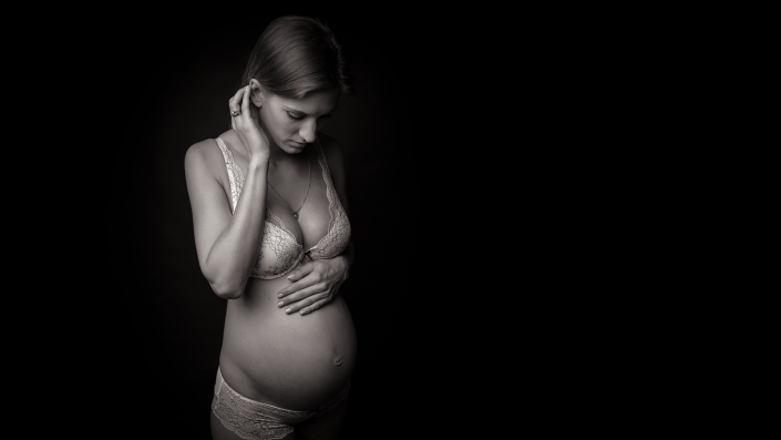 Traumkind Fotos Essen1 705x397 - Babybauch-Shooting